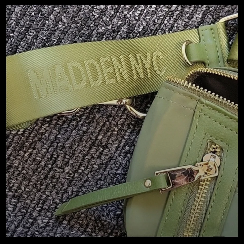 Madden NYC Olive Crossbody/Fanny Pack-NWOT